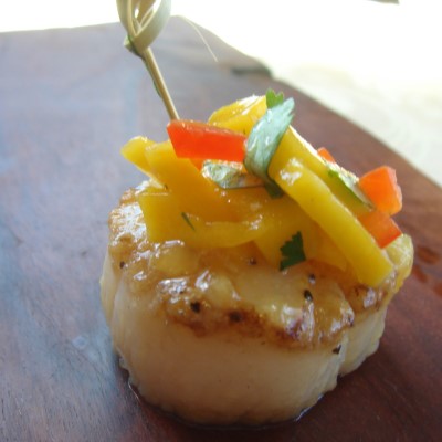 Seared Scalope, Mango Avocado Salsa